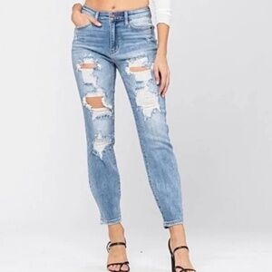 BDG Urban Outfitters Boyfriend Distressed/Destroyed Jeans